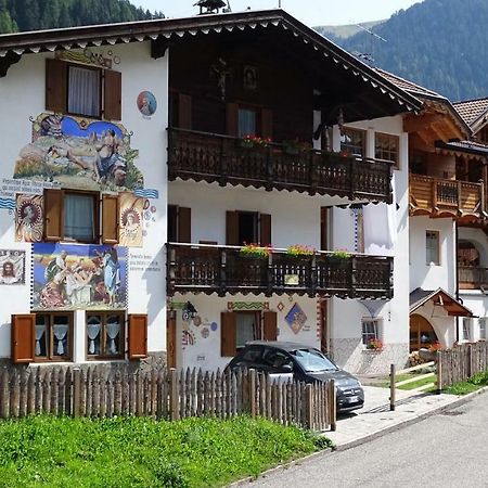 La Capinera Canazei Luaran gambar